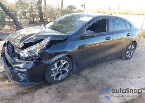 2021 Kia Forte Lxs из США, поврежденный, VIN 3KPF24AD3ME353049